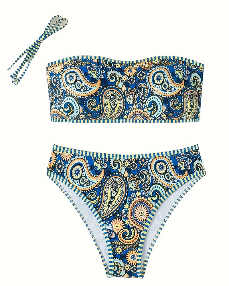 Bikini w etnicznym wzorze