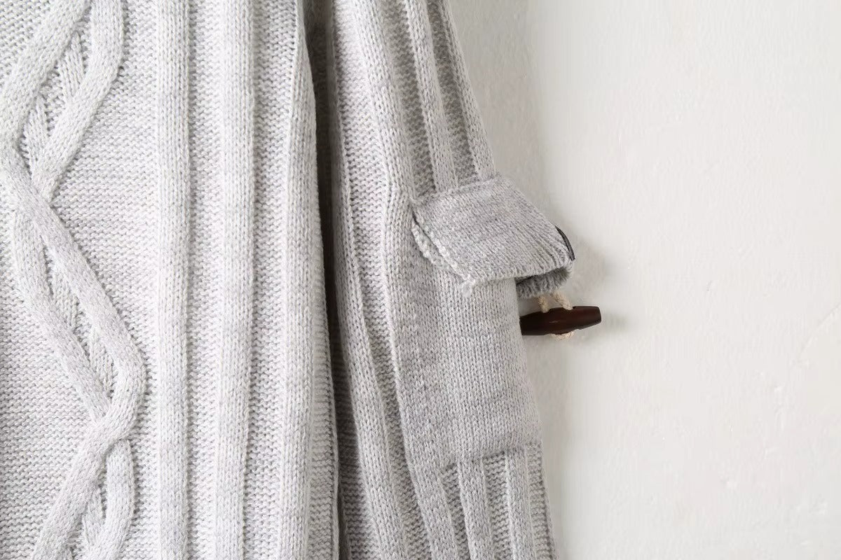 ODDYCHAJĄCY SWETER Z KAPTUREM MARCO TIZIANO