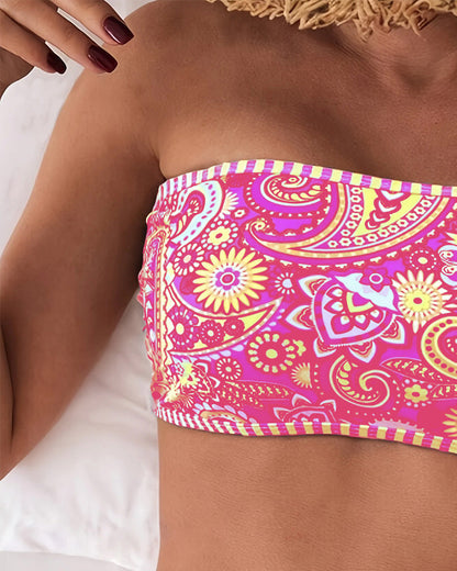 Bikini w etnicznym wzorze