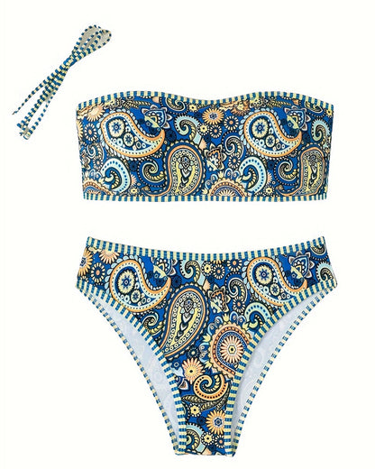 Bikini w etnicznym wzorze