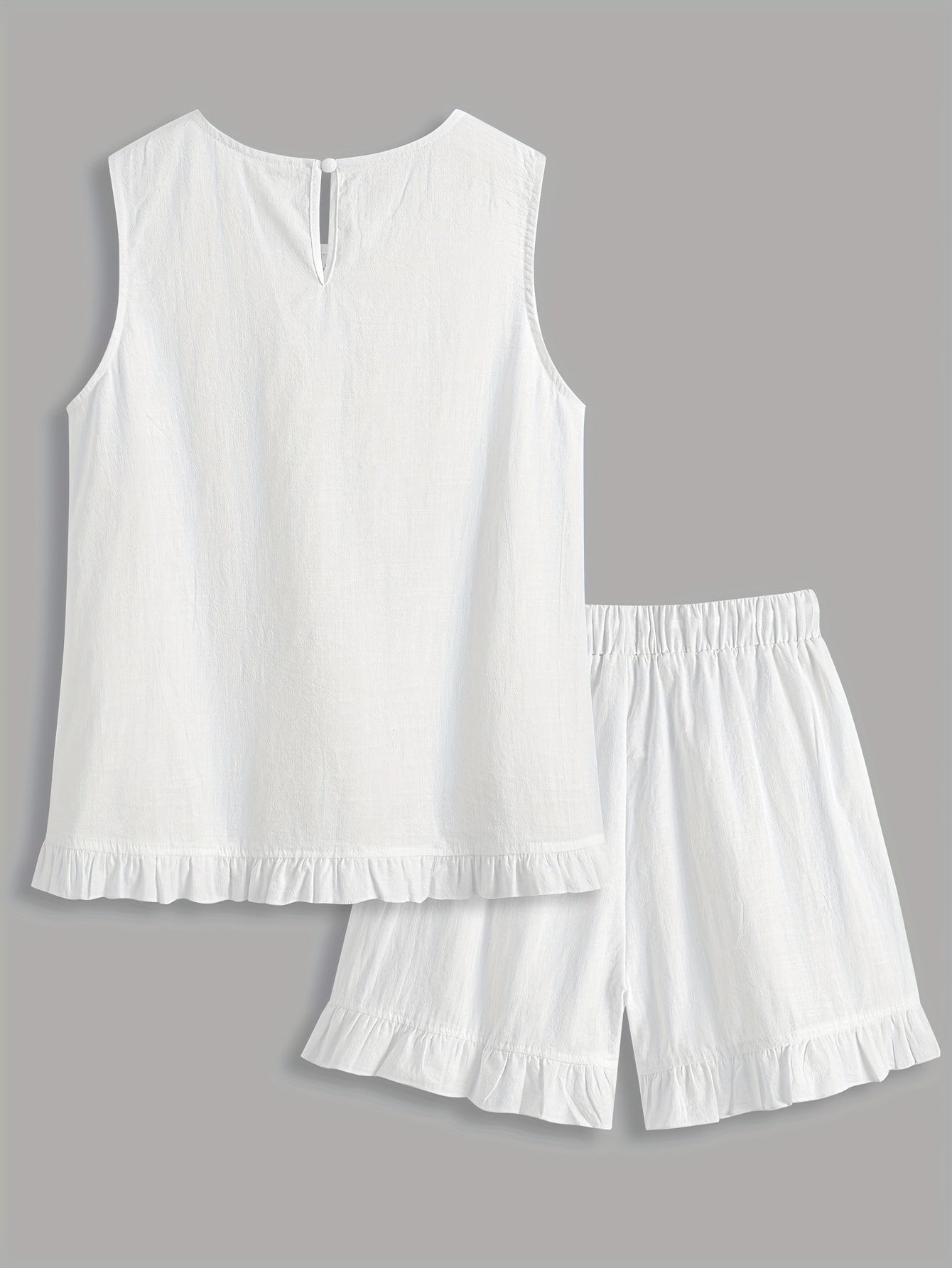 Luźny bawełniany komplet – bluzka z koronką bez rękawów i szorty z falbanką