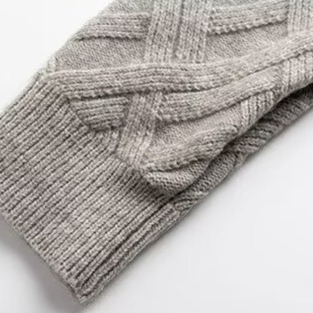 SWETER Z DZIANINY ALARIC FINN