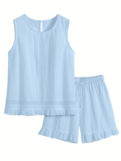 Luźny bawełniany komplet – bluzka z koronką bez rękawów i szorty z falbanką