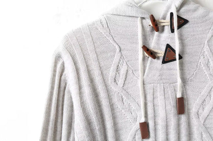 ODDYCHAJĄCY SWETER Z KAPTUREM MARCO TIZIANO